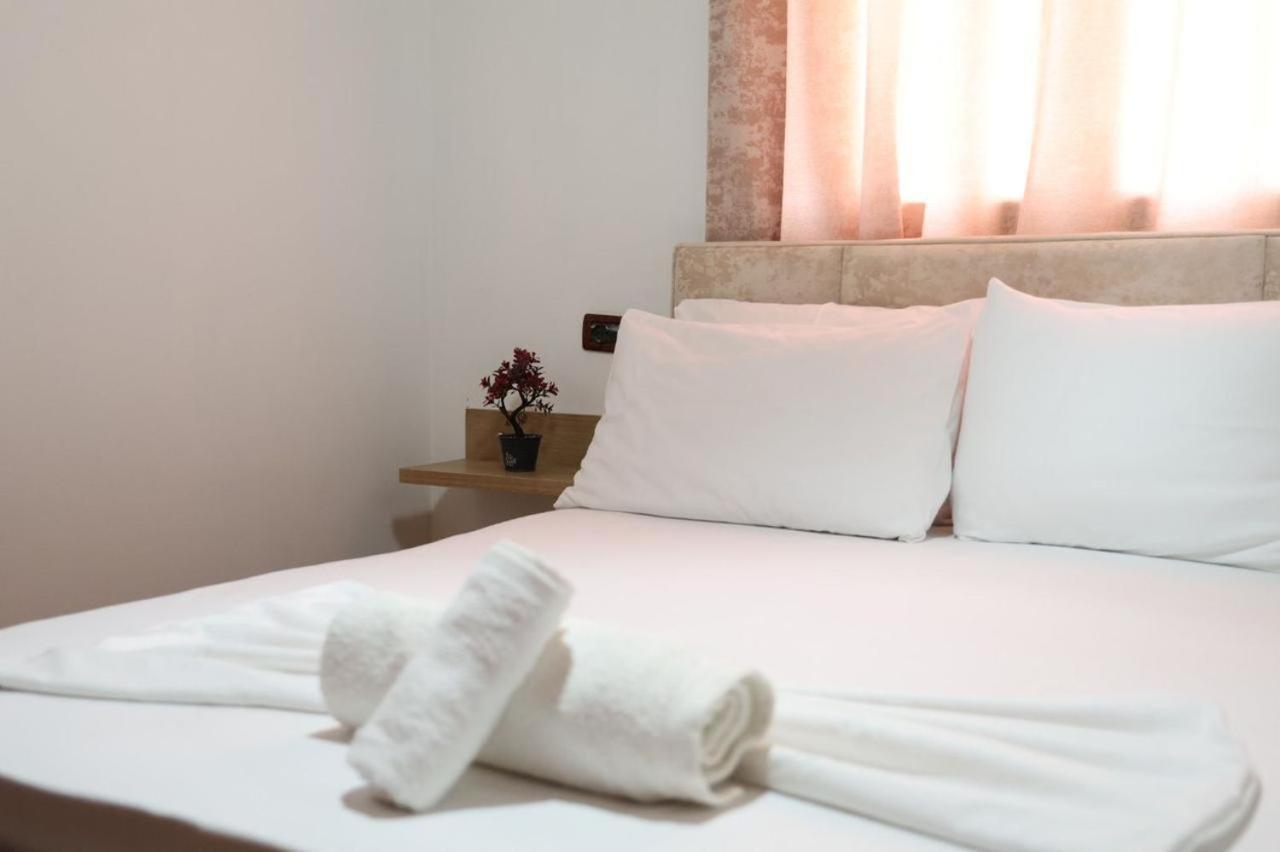Apartments Villa Luti Stjar 外观 照片