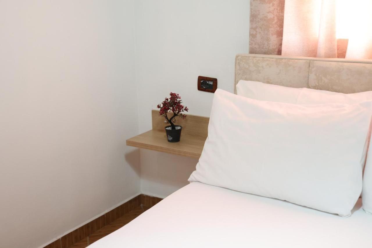 Apartments Villa Luti Stjar 外观 照片