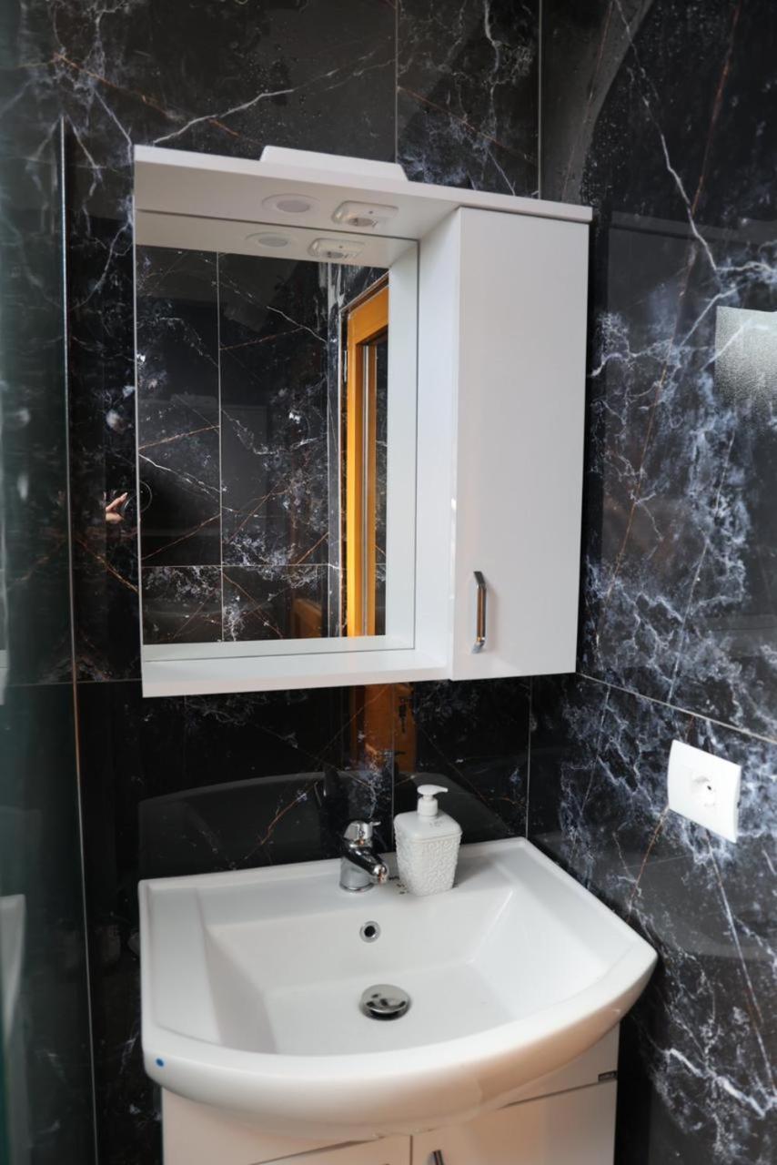 Apartments Villa Luti Stjar 外观 照片